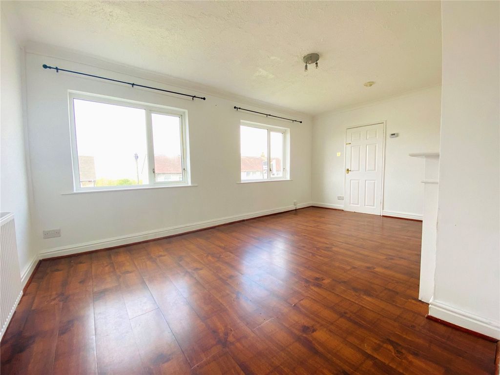 Property photo 3 of 15 Living Room