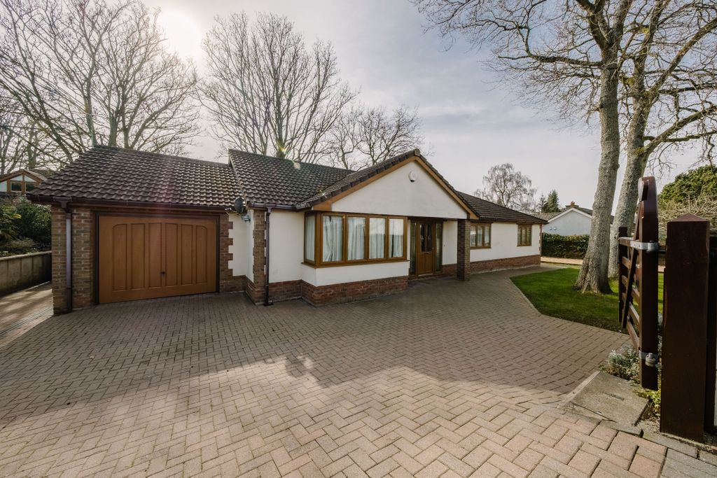 Property photo 1 of 25