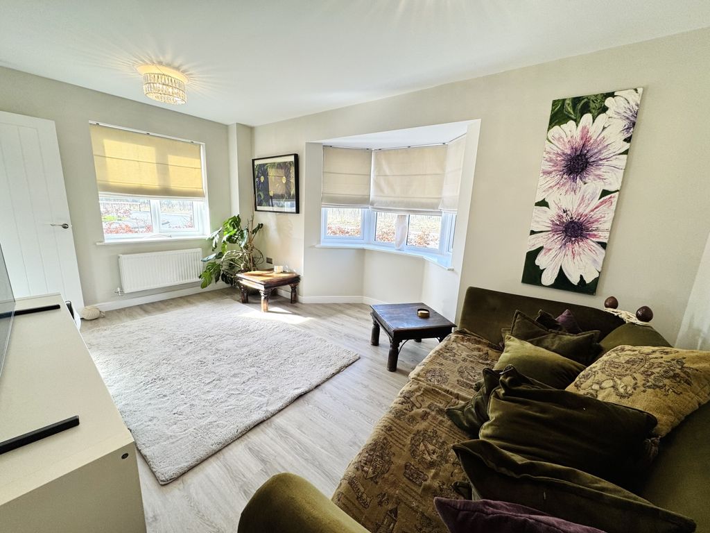 Property photo 3 of 20 Img_5577