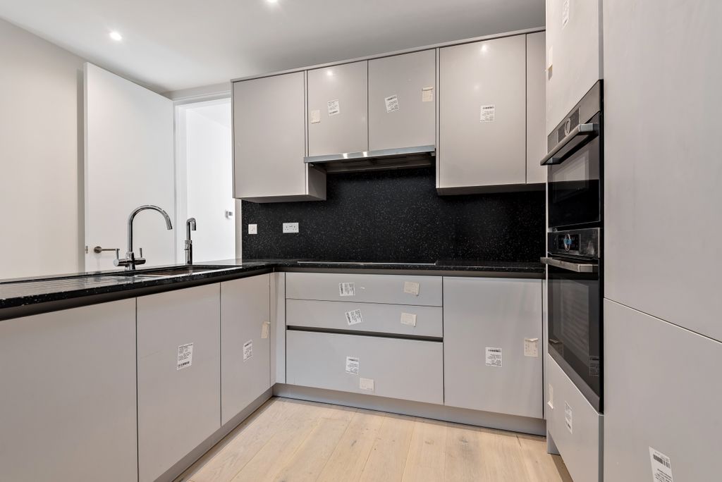 Property photo 2 of 6 393115 (2)