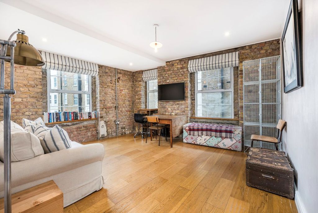 Property photo 3 of 8