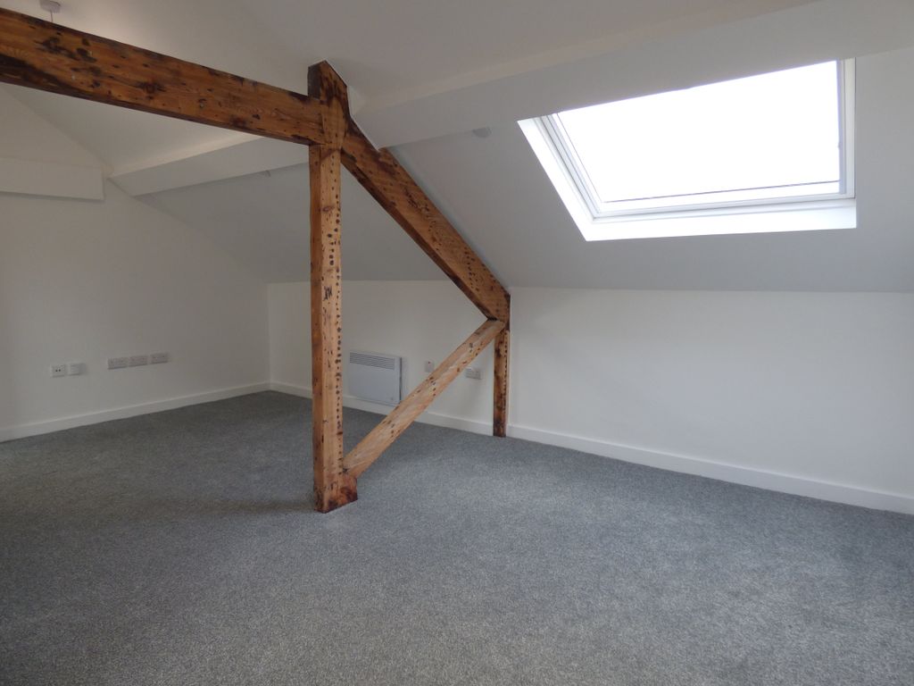 Property photo 1 of 11 P1020926