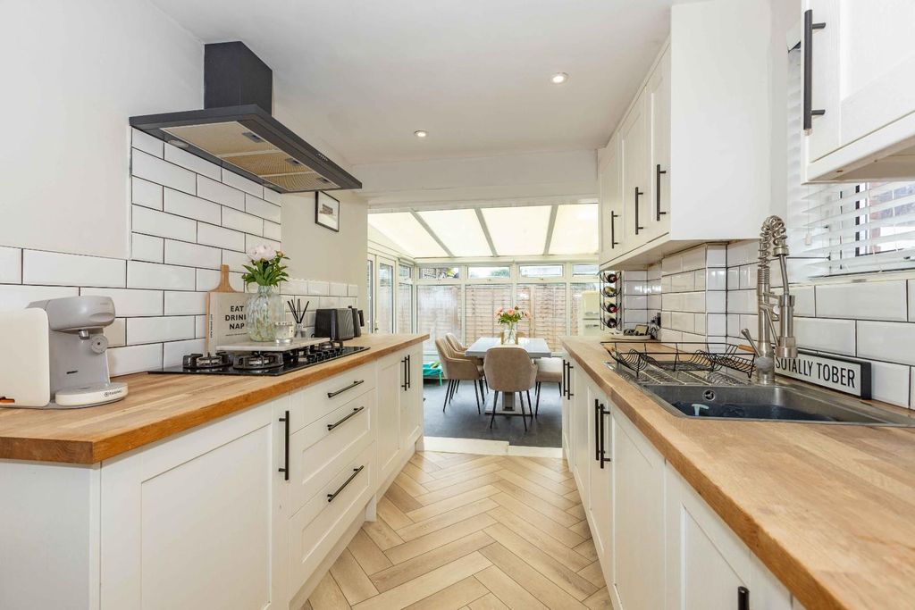 Property photo 2 of 19 Osbourne-6.Jpg