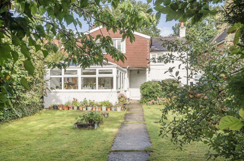 4 bed detached house for saleSt. Marys Road, Liss GU33