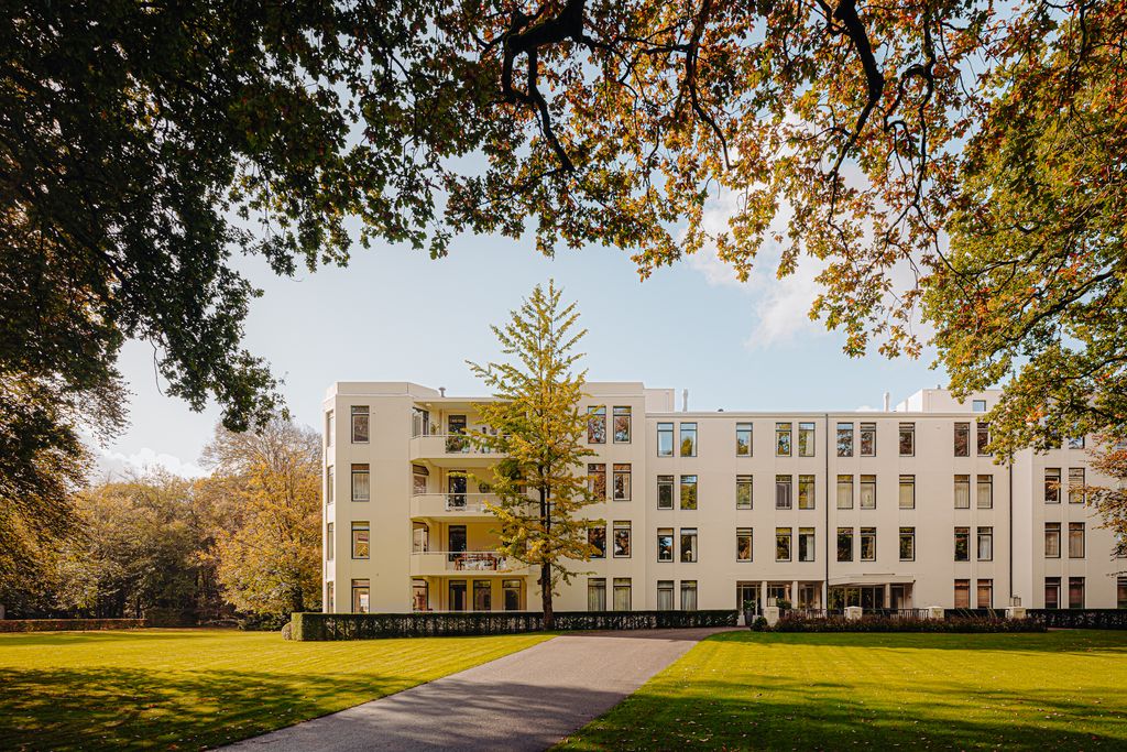 Property photo 3 of 44