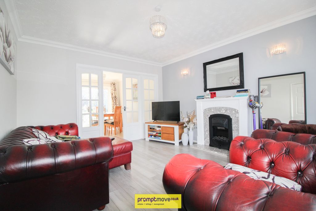 Property photo 2 of 14 Na
