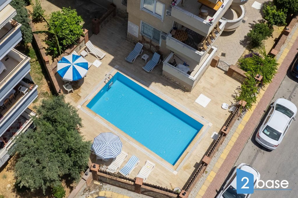 Property photo 1 of 27