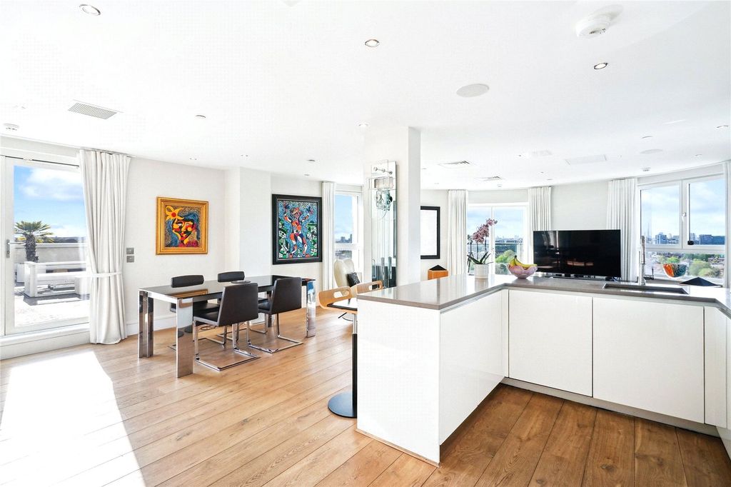 Property photo 3 of 17 Kitchen-Dining