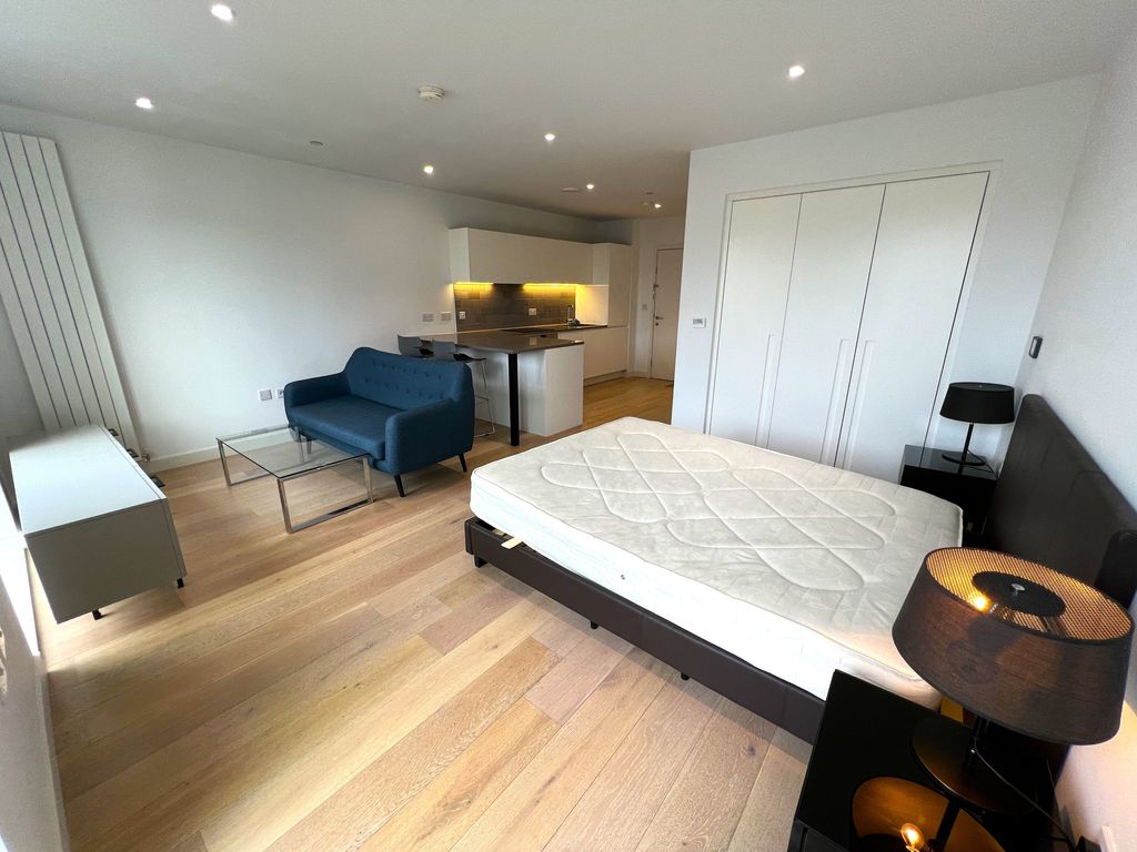 Property photo 2 of 12