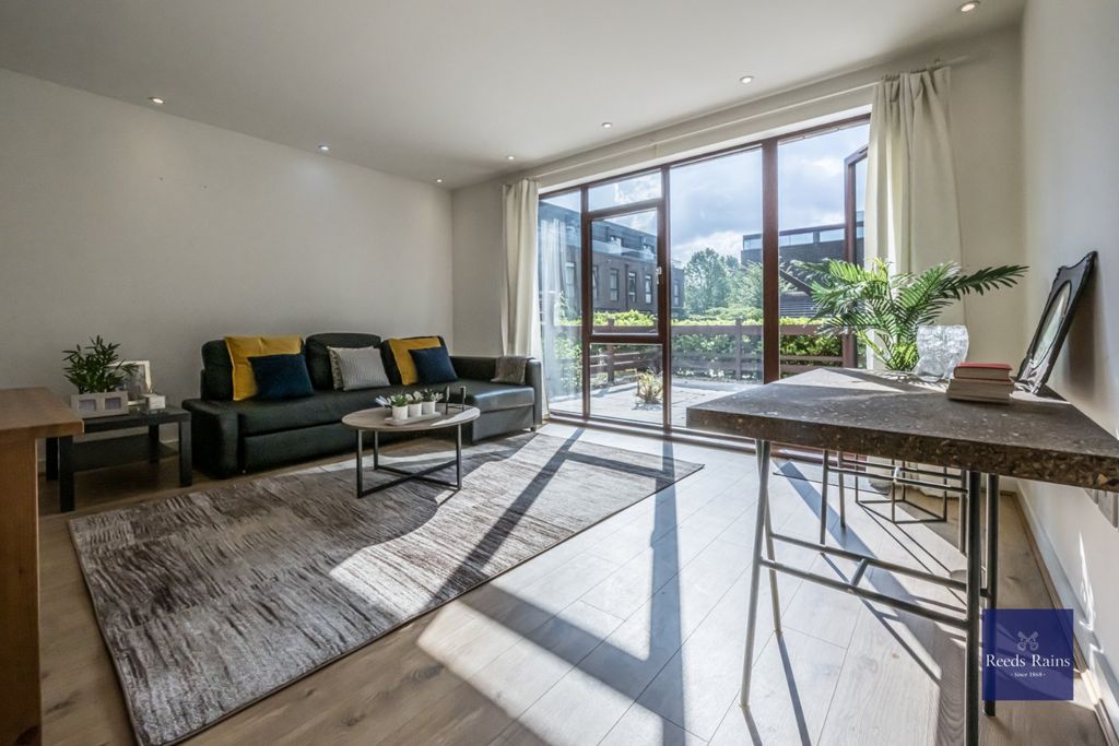 Property photo 1 of 12 Reception Room