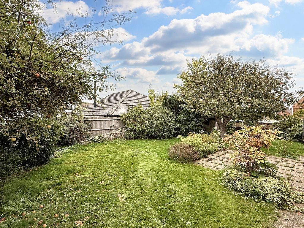 Property photo 3 of 11