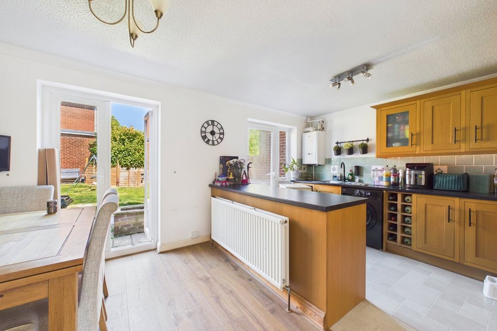 Property photo 2 of 10 Picture No. 17