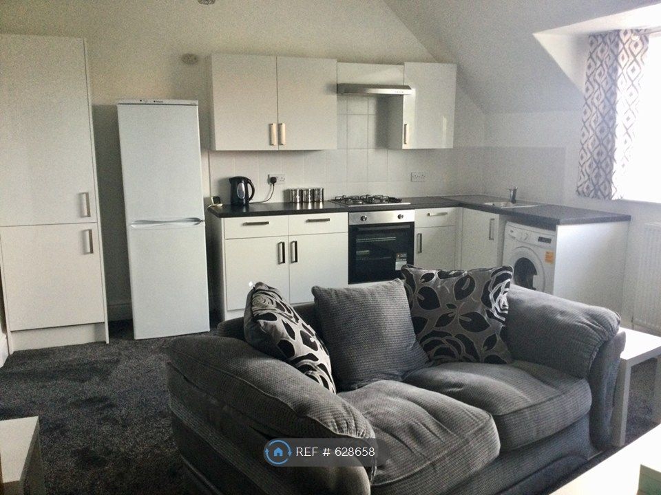 Property photo 2 of 8