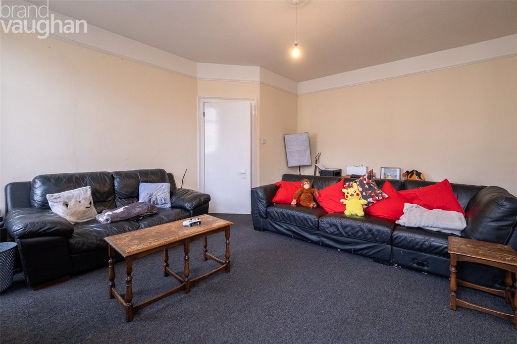 Property photo 2 of 13 Picture No. 11