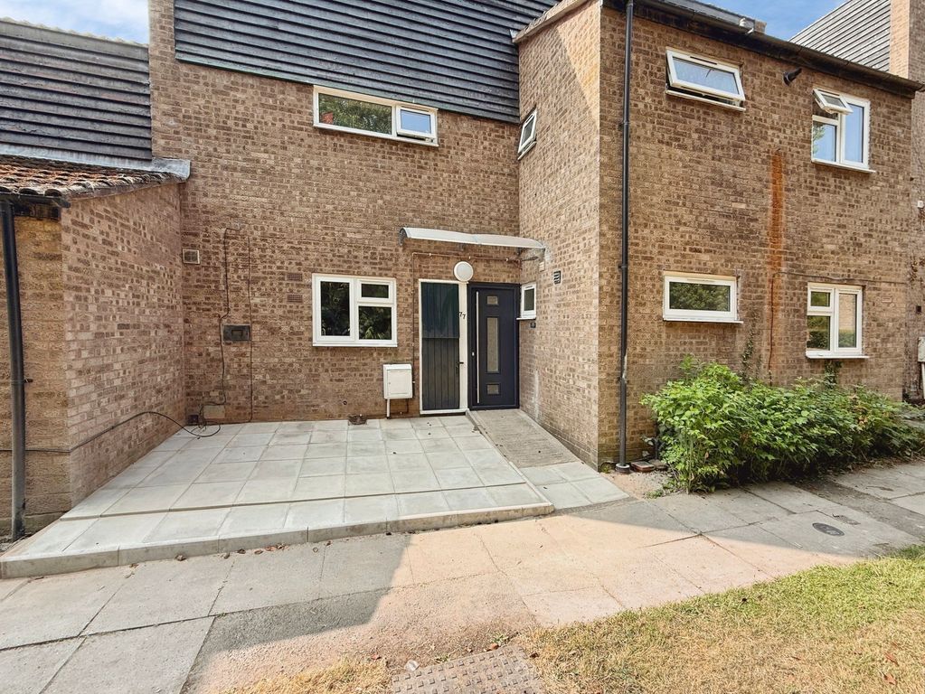 Property photo 1 of 12