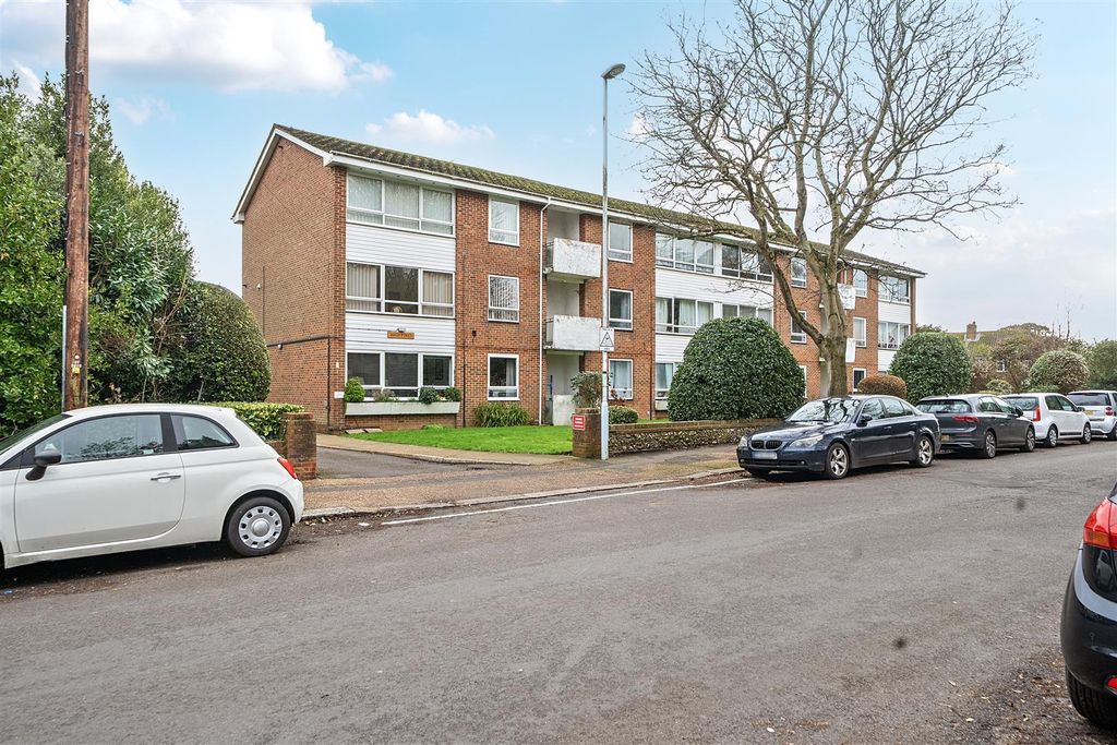 Property photo 3 of 20 For Sale By Aspire Residential | St Botolphs Road