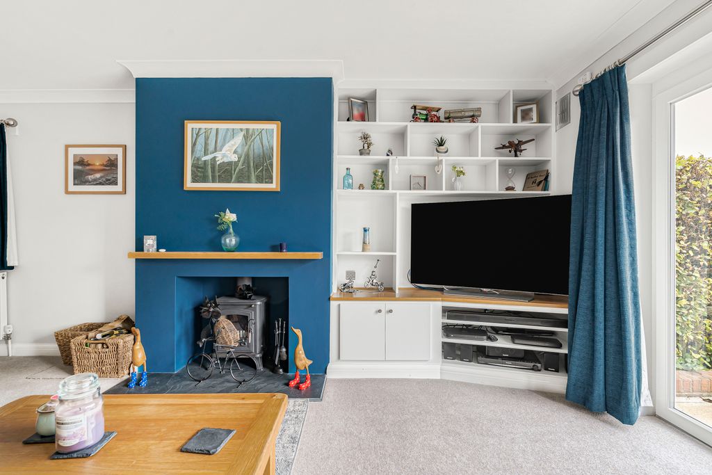 Property photo 3 of 29 2564348