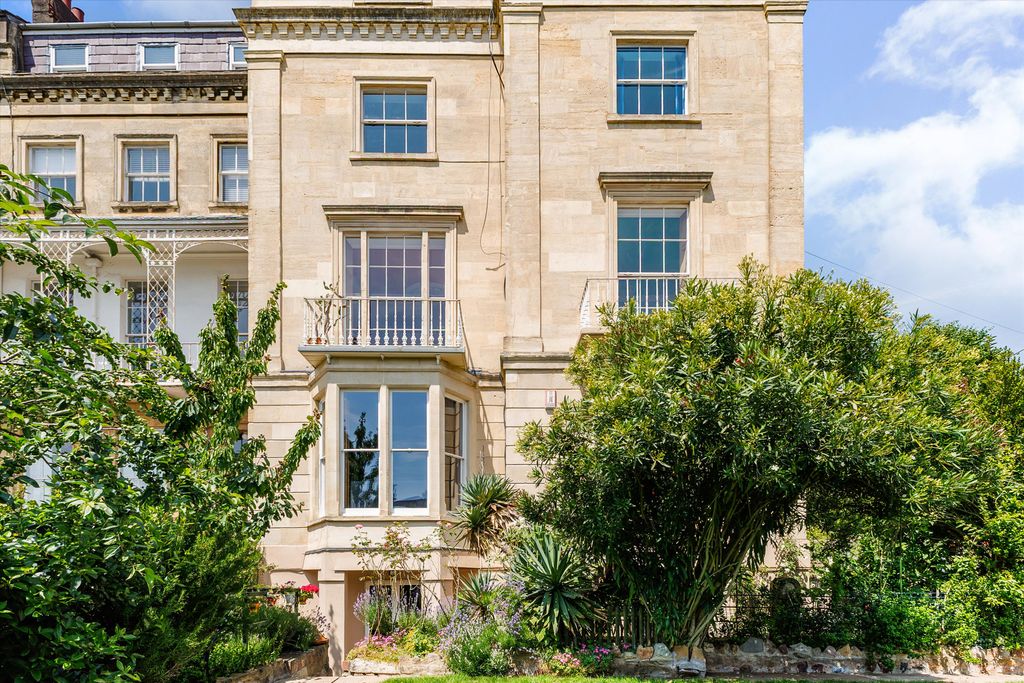 Additional image 19 of 7 bed semi-detached house for saleBurlington Road, Bristol BS6.