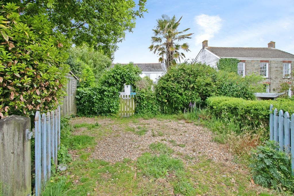 Property photo 2 of 24 Photo