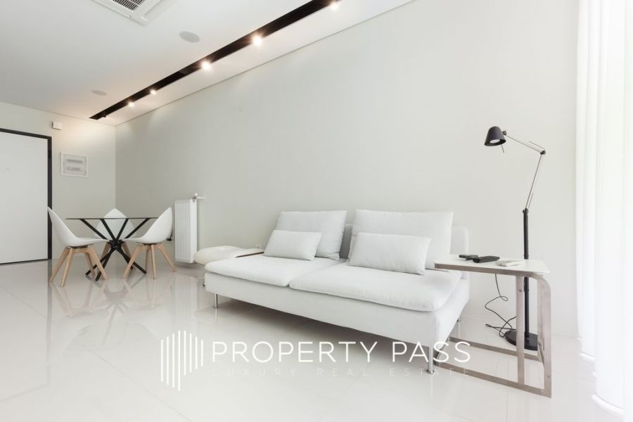 Property photo 3 of 12 <Alttext/>