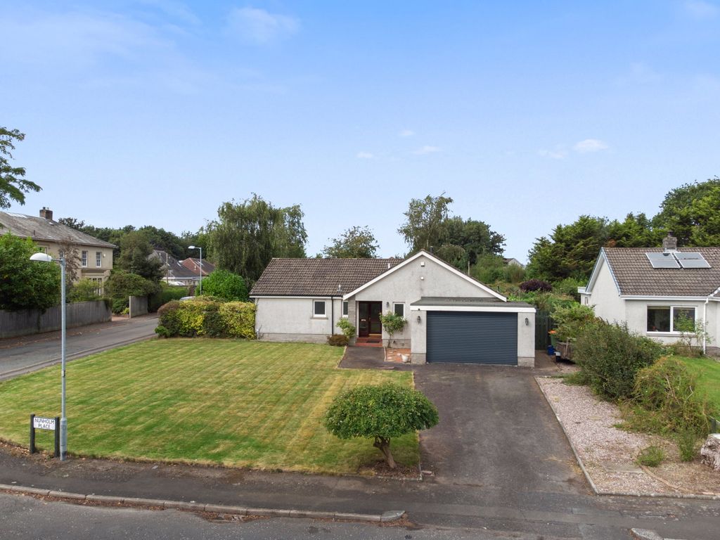 Property photo 2 of 35