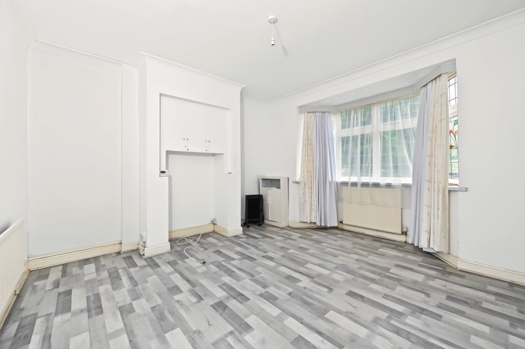 Property photo 3 of 18 Reception Room