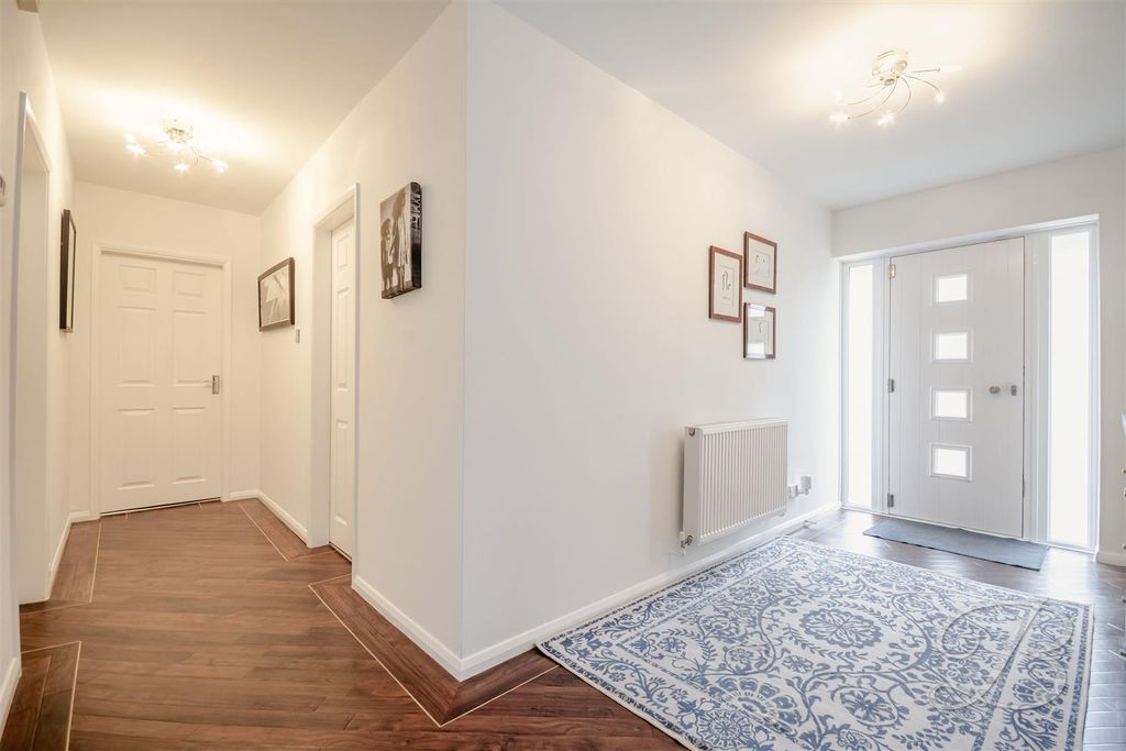Property photo 3 of 27 Ccltd-10.Jpg