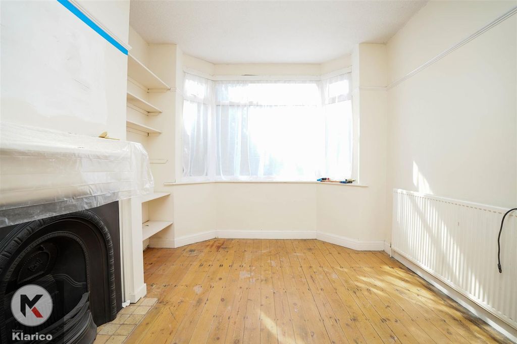 Property photo 3 of 19 Photo-2.Jpg