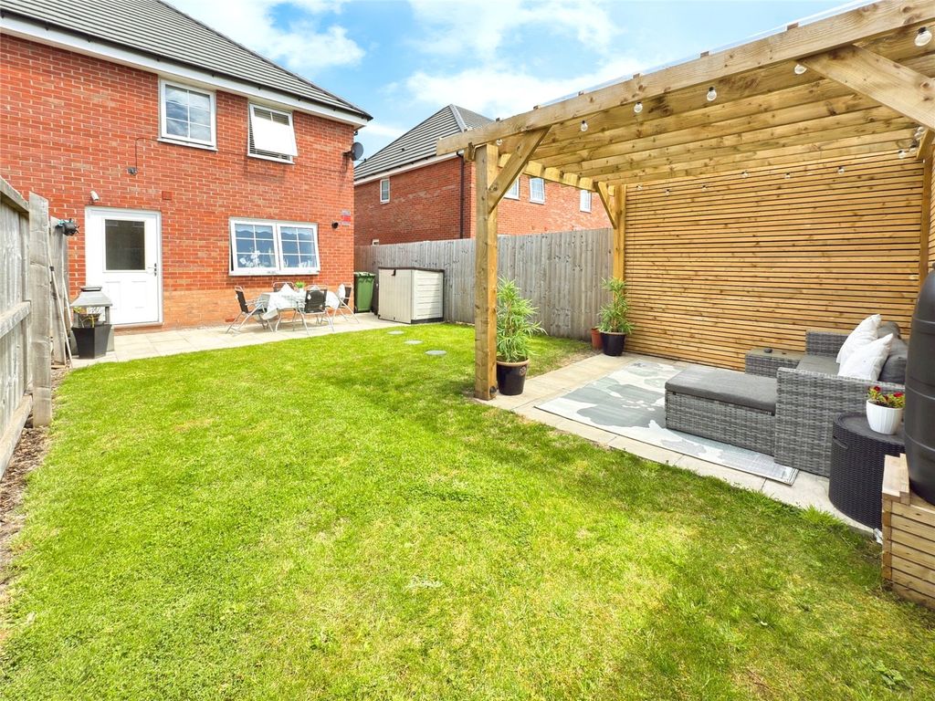 Property photo 2 of 18 Picture No. 06