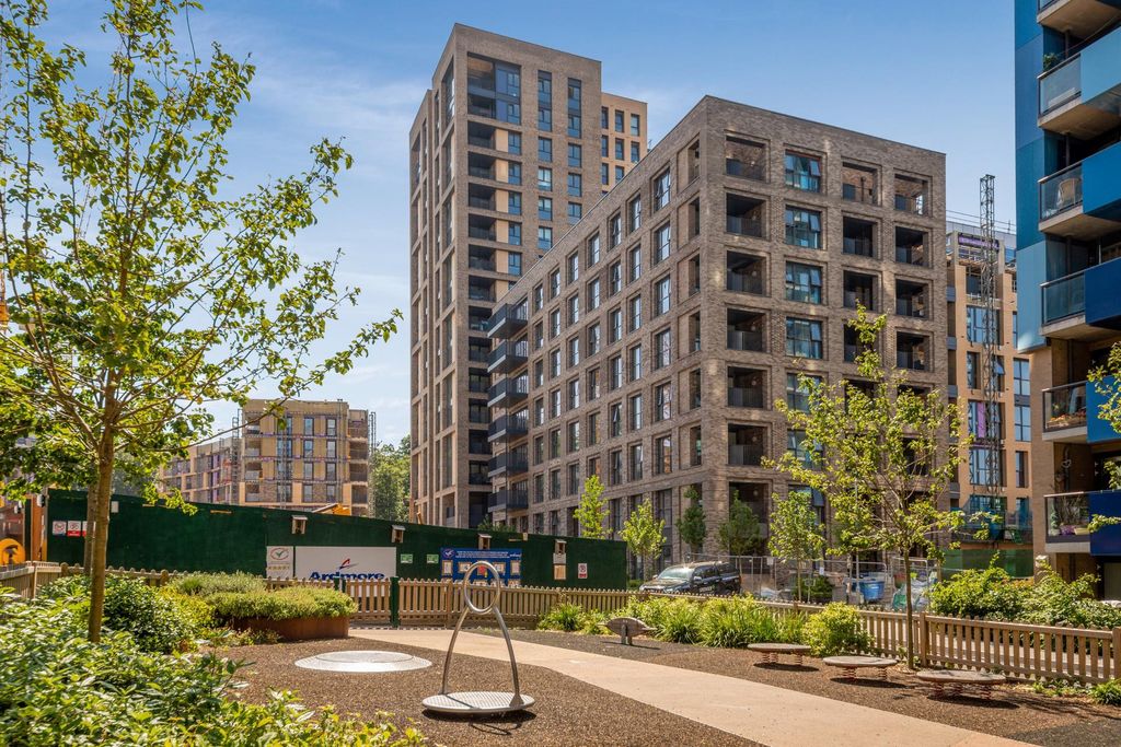 Property photo 2 of 14