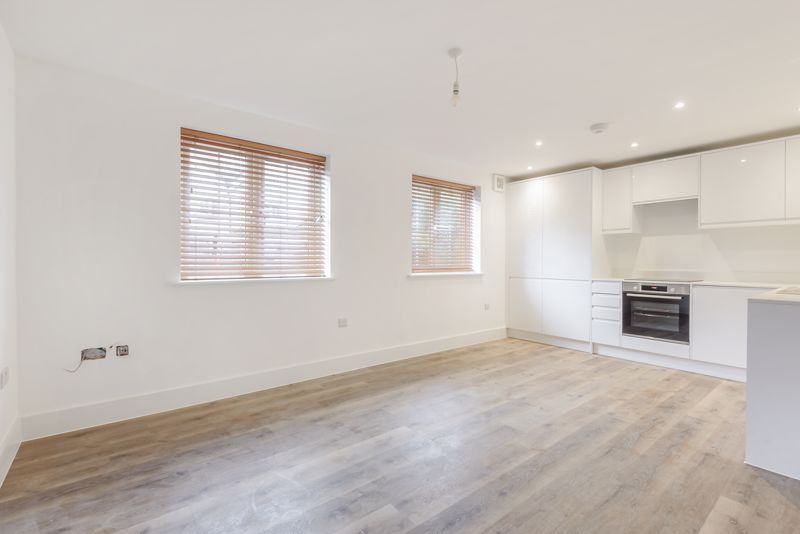 Property photo 2 of 10 Photo 3