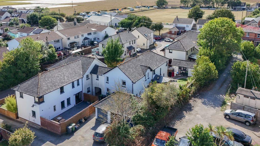 Property photo 1 of 19 Dji_20260826153320_0186_D