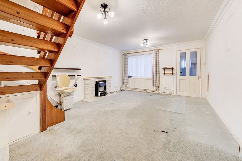 Property photo 2 of 12 4201974