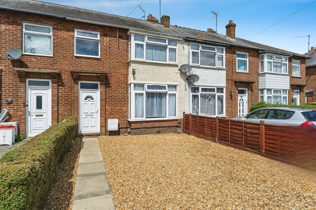 Property photo 1 of 17