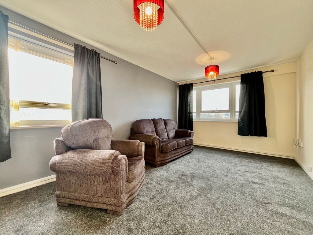 Property photo 2 of 7 Image