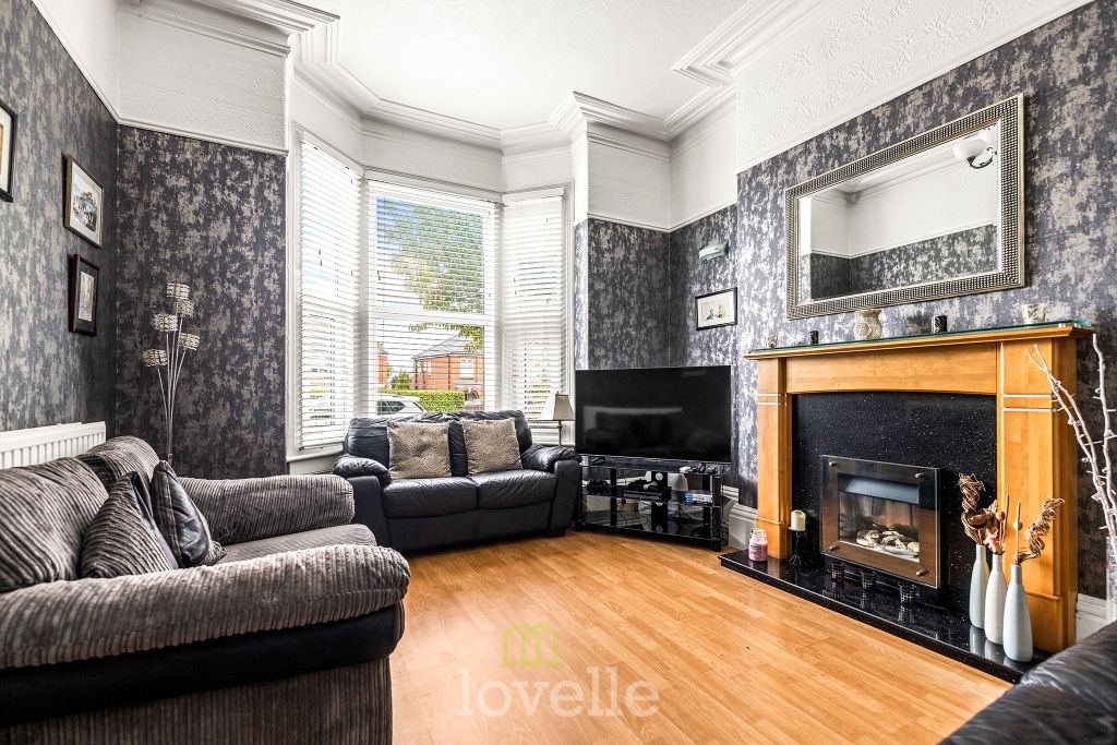Property photo 2 of 32