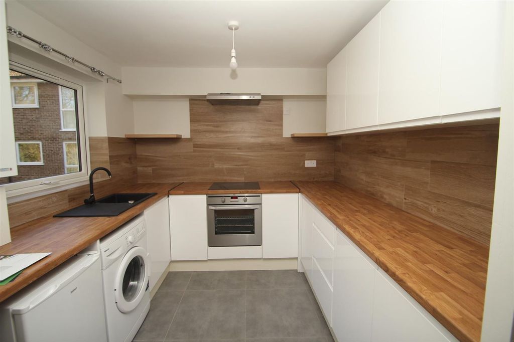 Property photo 2 of 7 Img_2681.Jpg