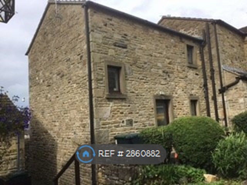 Property photo 2 of 10 Side