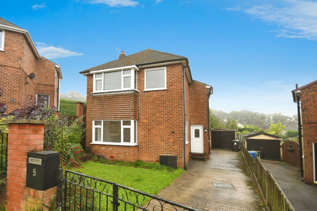 Property photo 2 of 13