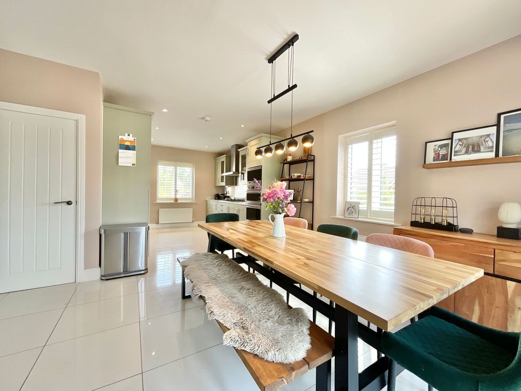 Property photo 2 of 36