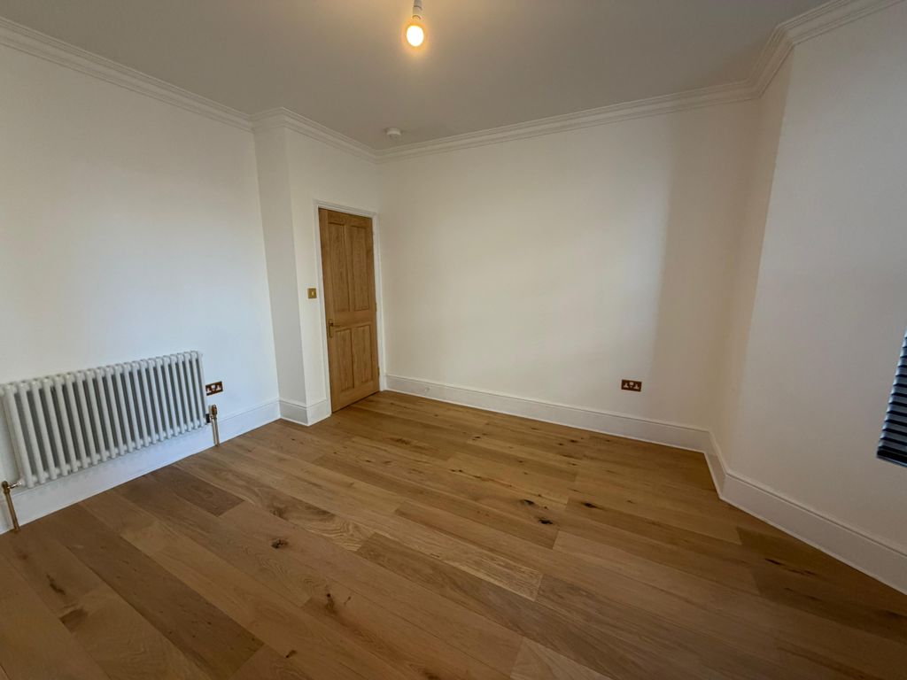 Property photo 2 of 16 Photo 1