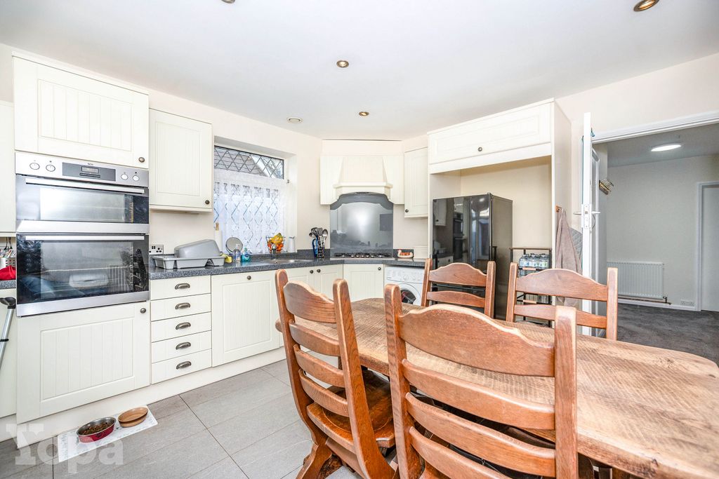 Additional image 7 of 3 bed detached bungalow for saleMounts Road, Greenhithe DA9
