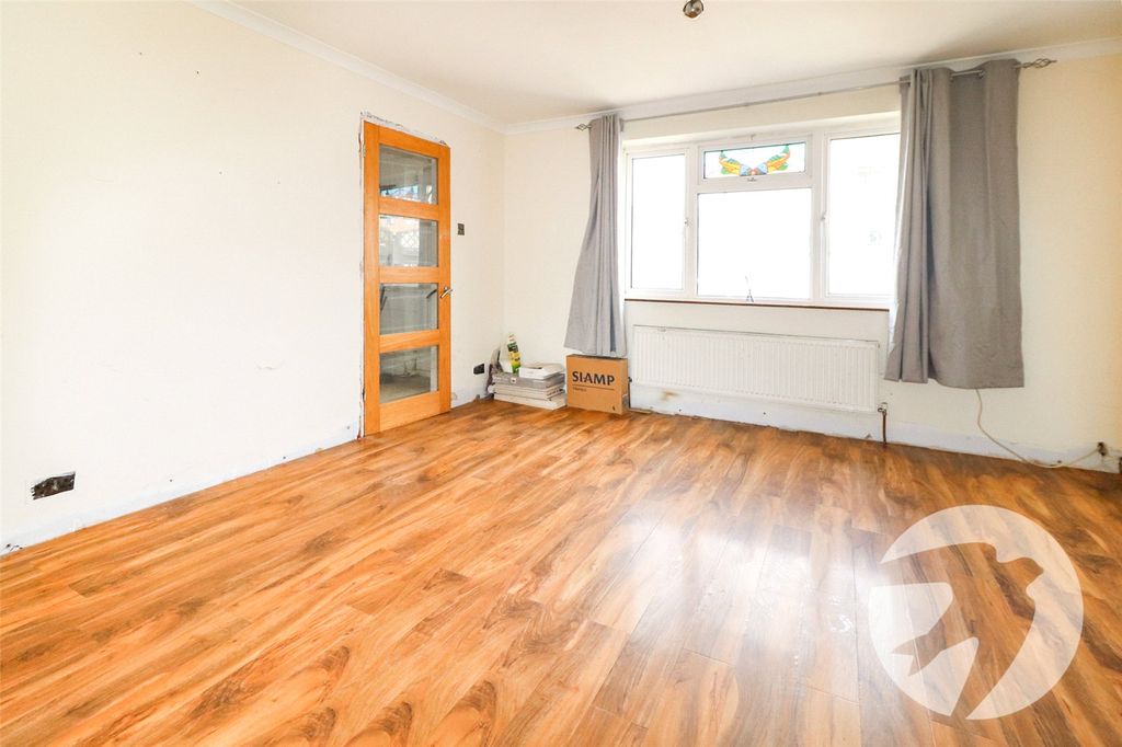 Property photo 2 of 13 Picture No. 16