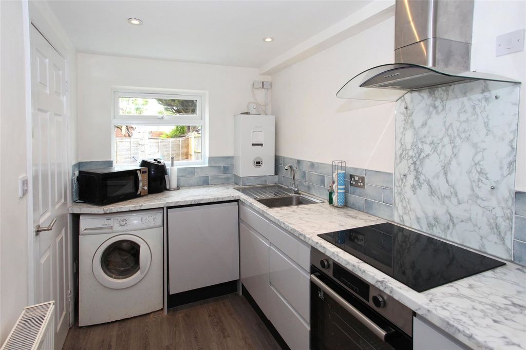 Property photo 3 of 27 Picture No. 09