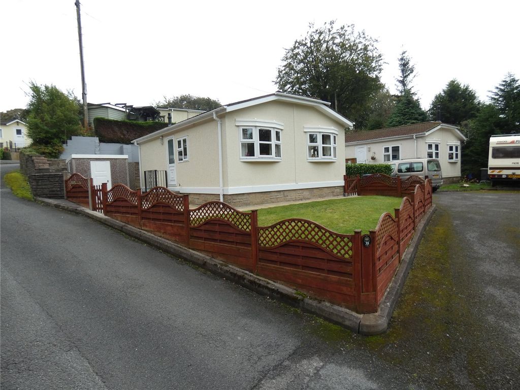 Property photo 2 of 17 Picture No. 24