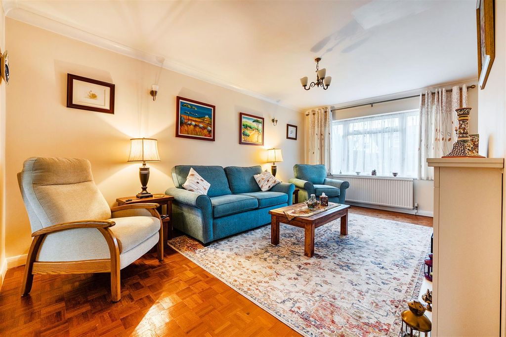 Property photo 2 of 20 Living Room