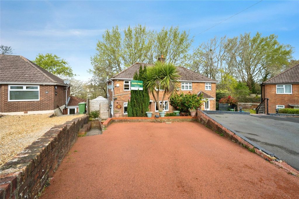 Property photo 2 of 19 Picture No. 69