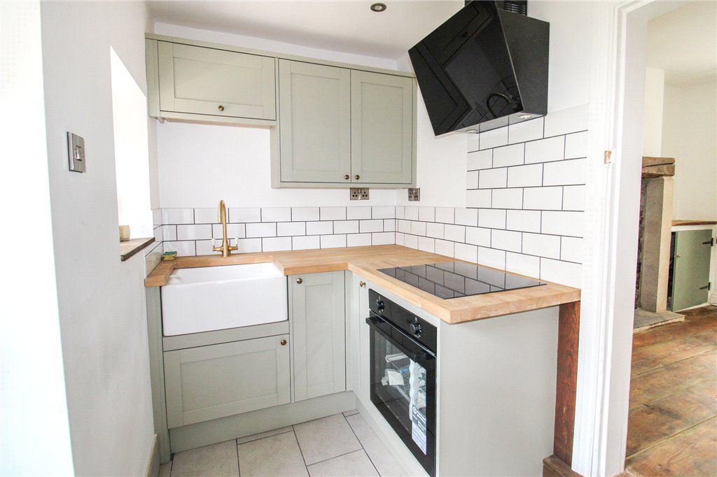 Property photo 2 of 15 Kitchen