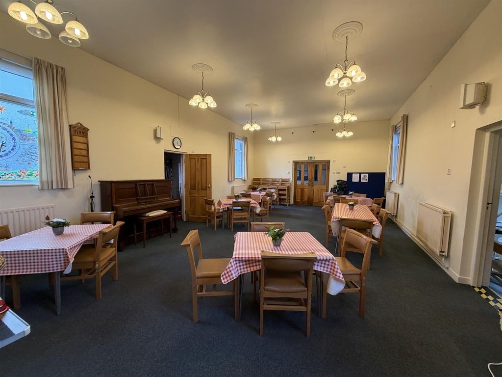 Property photo 3 of 8