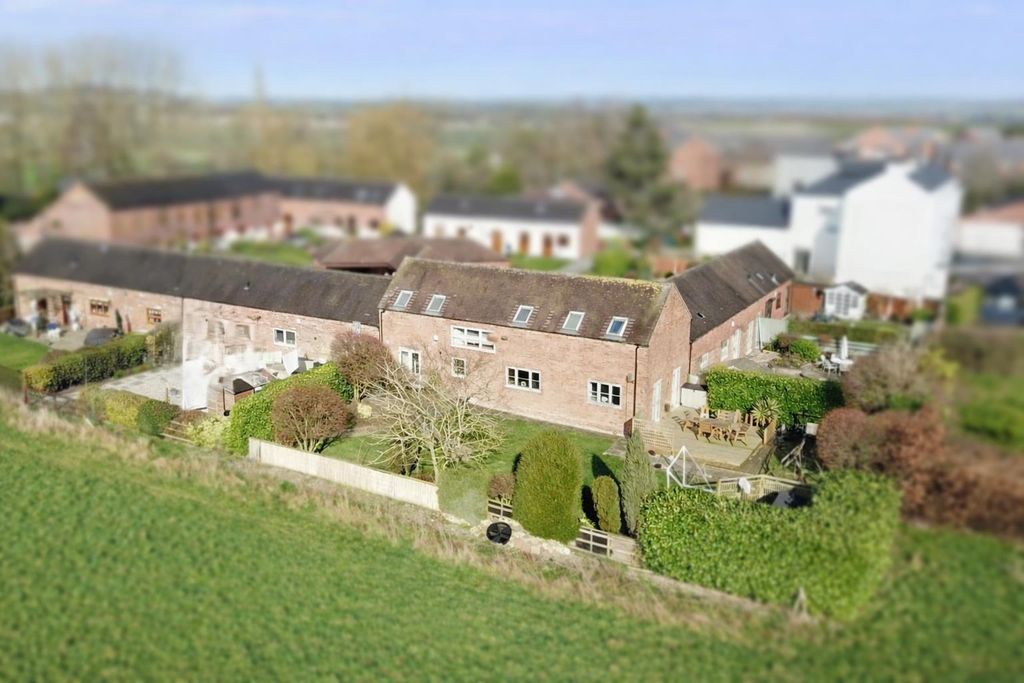 Property photo 1 of 26